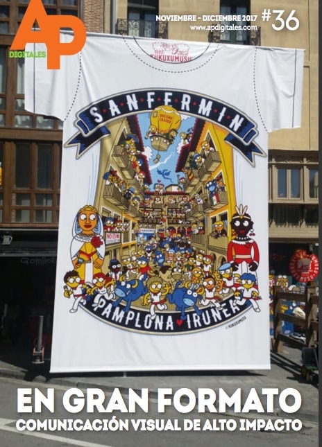 Camiseta Gigante de San Fermin en la calle estafeta de Pamplona